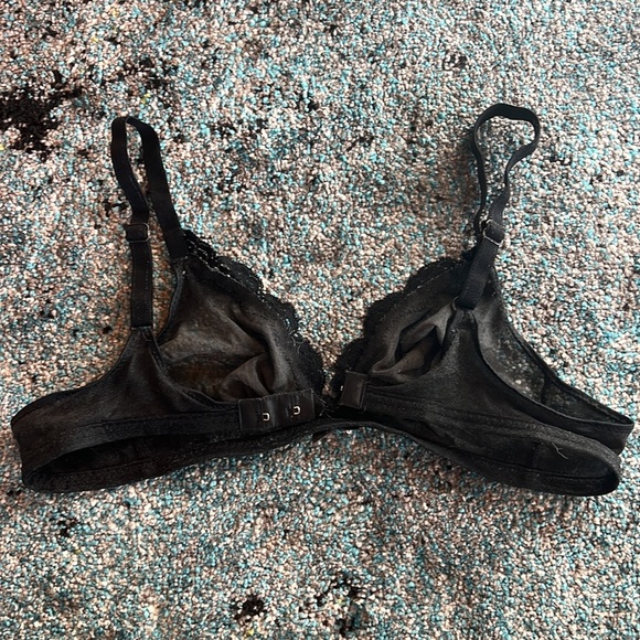 Vintage Black Sheer Lace Pearl Bow Bra - Picture 9 of 10